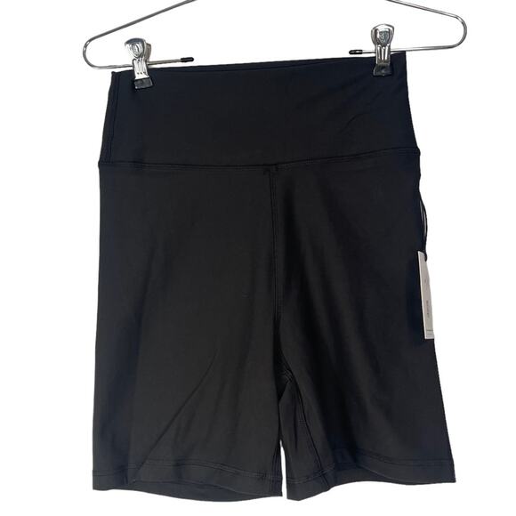WeWoreWhat Women's Solid Biker Shorts Black Medium NWT - Picture 2 of 6